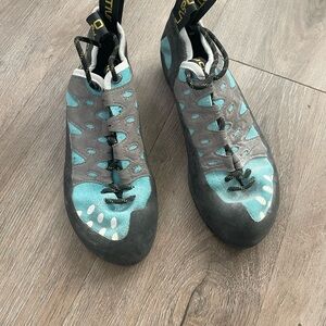 La Sportiva Climbing Shoes in Gray and Blue